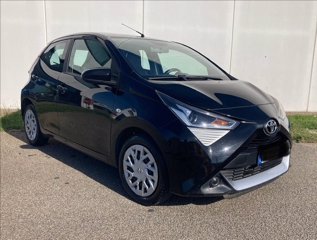 TOYOTA Yaris 1.0 Business
